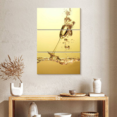 Golden Champagne Splash