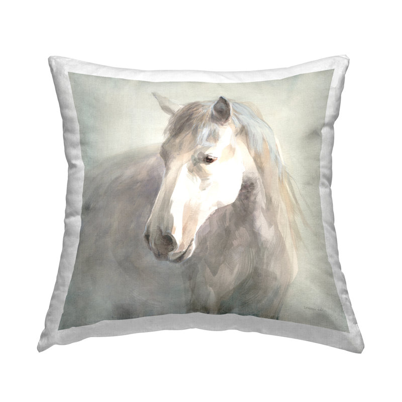Coussin décoratif gris doux à imprimé de chevaux par Danhui Nai