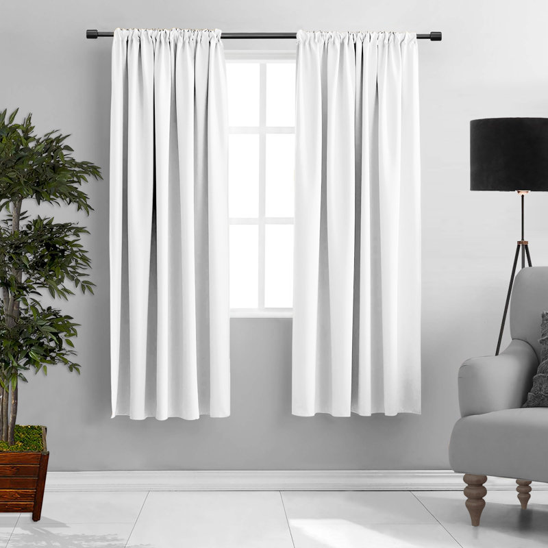 Rideaux occultant et isolant de couleur unie Cormican, Blanc, L 52 po x L 84 po