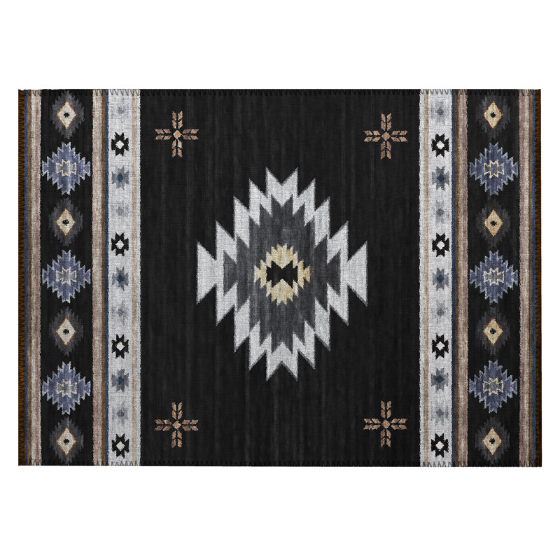 Tapis noir / bleu / blanc en polyester tissé à la machine Bilyeu Southwestern, Rectangle 1 pi 8 po x 2 pi 6 po