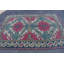 Grand tapis turc antique organique avec des éléments bleus, idéal pour les espaces extérieurs et les chambres à coucher