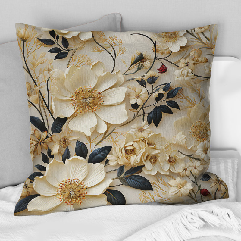 Crème délicate dentelle fleur Botanics I - Coussin décoratif imprimé floral, H 18 po x l 18 po