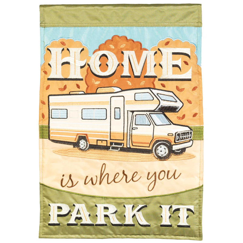 Drapeau de jardin en polyester 18 x 13 po Fall C Class Camper