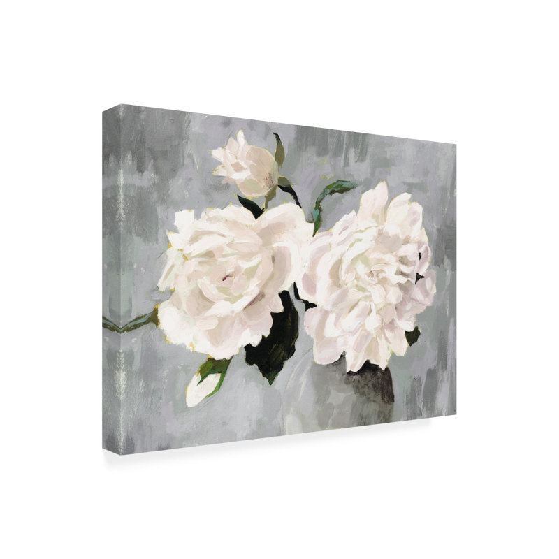 «White Blooms In Grey Vase I» sur, H 24 po x l 32 po