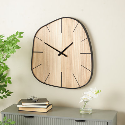 Cole And Grey Wooden Wavy Decorative Wall Clock With Black Hands And Markers