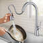 Robinet de cuisine rétractable monocommande à 4 fonctions KRAUS Odelia avec douchette CleanSweep en chrome-123015093