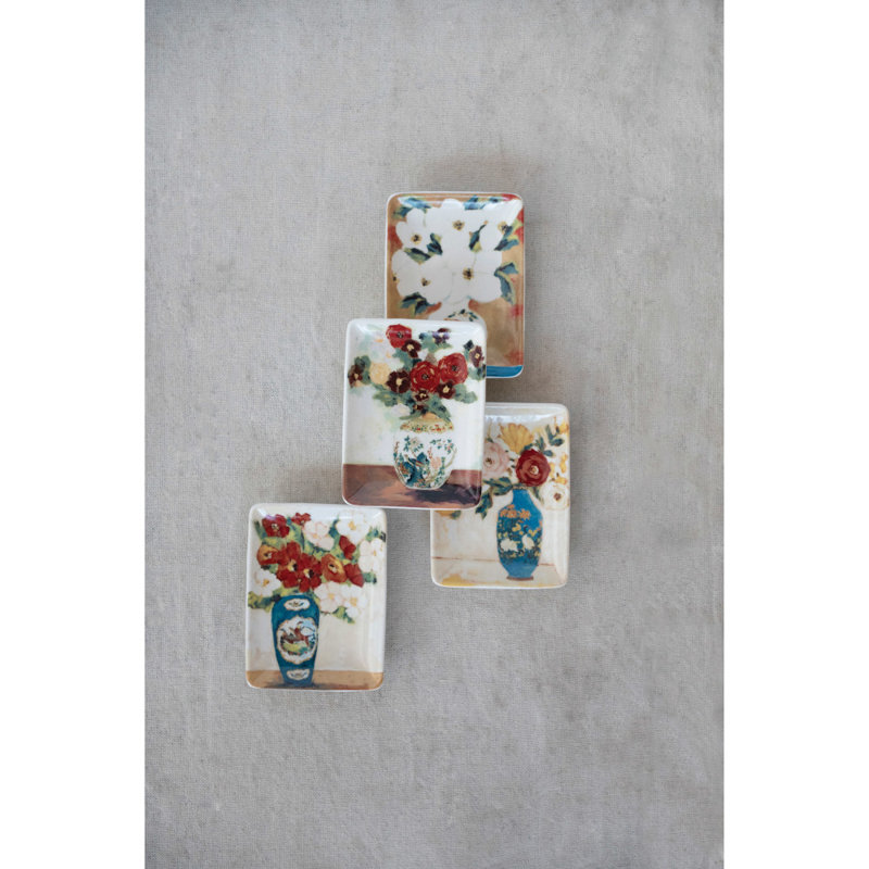 Plat en grès avec des fleurs dans un vase