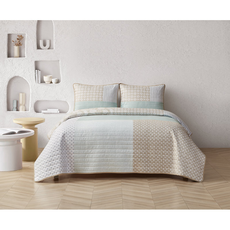 3 Piece Reversible Quilt Set, King Comforter + 2 Standard Shams
