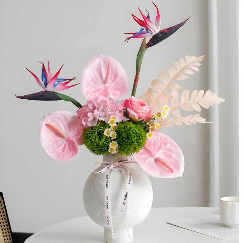 Ornements de fleurs simulées