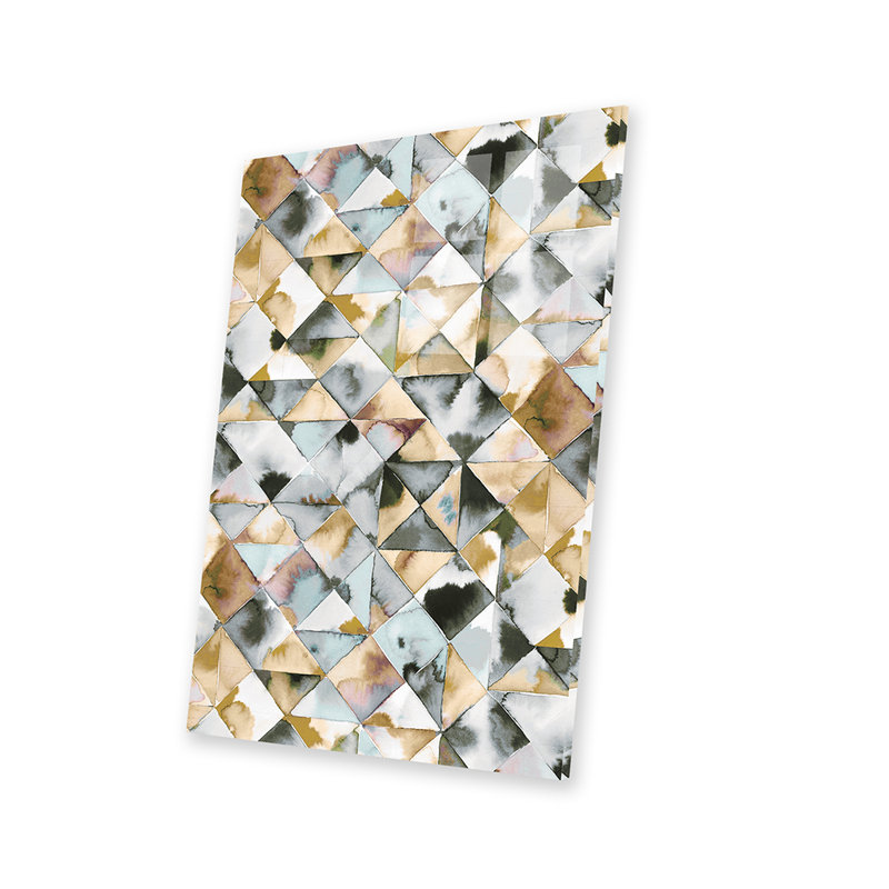 Moody Triangles, impression argentée sur verre acrylique, H 24 po x l 16 po x P 0,25 po
