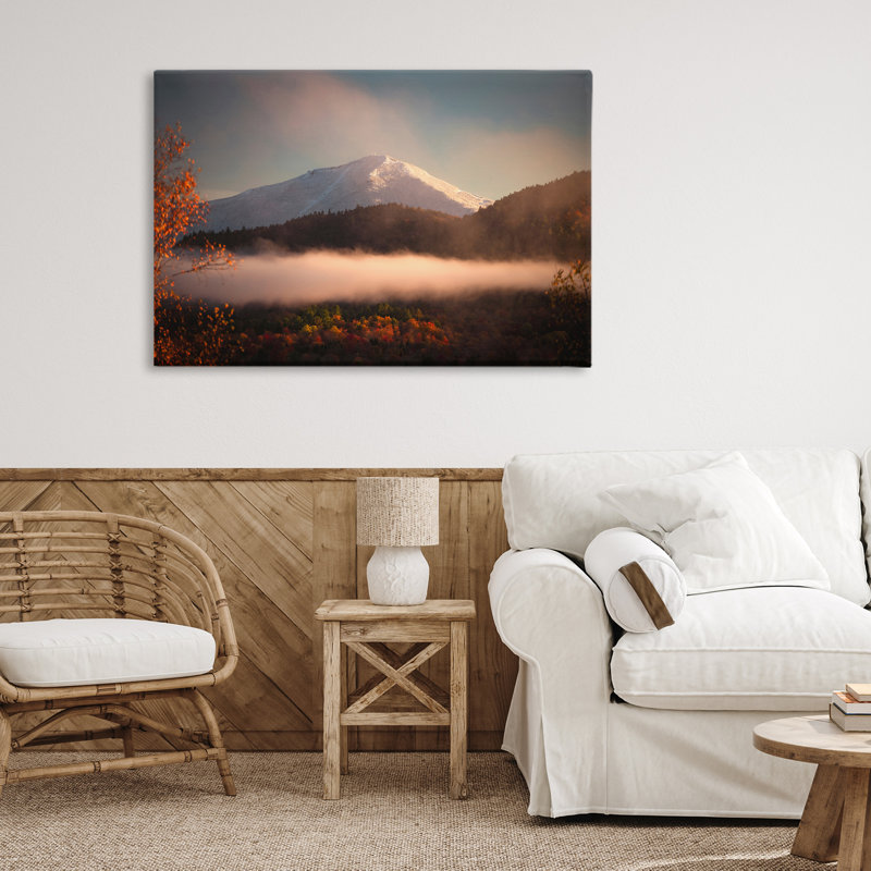 Feuillage d'automne et toile de montagne enneigée, conception par Jonathan Zahaurek, H 24 po x l 36 po