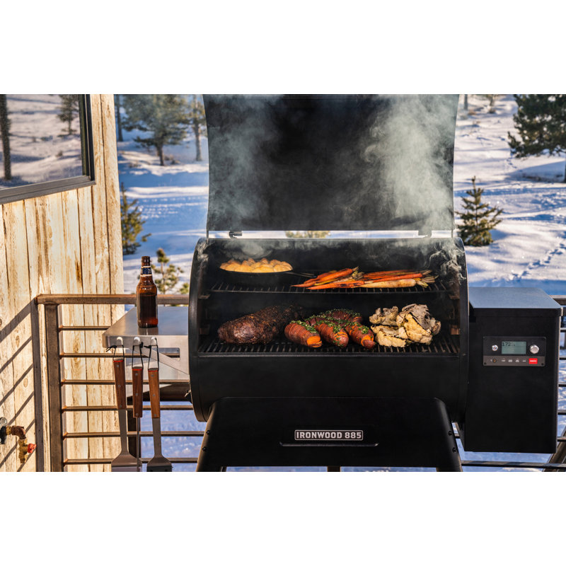 Traeger Ironwood 885 Wood Pellet Grill