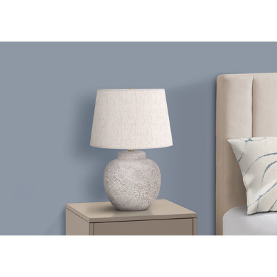 Lighting, H 22 po, lampe de table, béton crème, abat-jour ivoire / crème, moderne