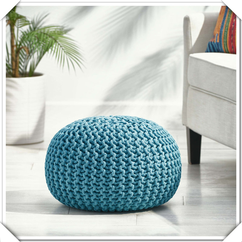 Repose-pieds polyvalent pour les sièges et les décorations