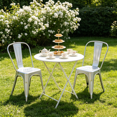 Ensemble de 2 chaises de salle à manger industrielles en métal argenté ultrabrillant à hauteur d'assise de 18 pouces à l'intérieur et à l'extérieur, surface légère facile à nettoyer, assemblage facile, conception moderne et durable, pour bar de