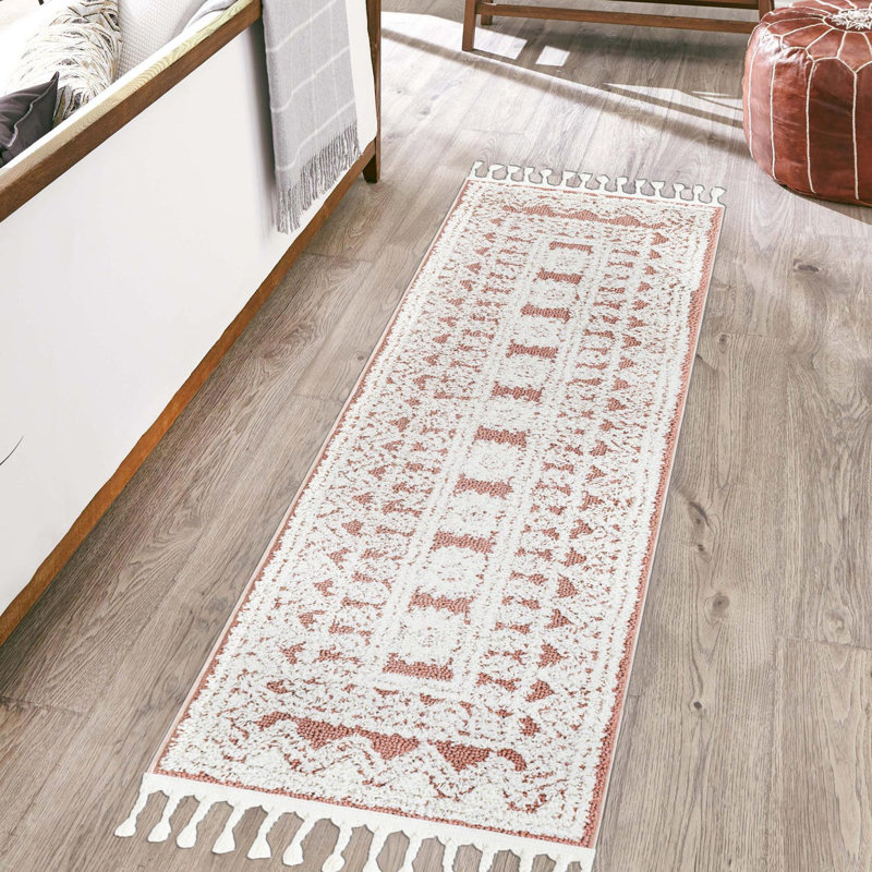 Mabeline Geometric Indoor Rug, Runner 2'7" x 12'