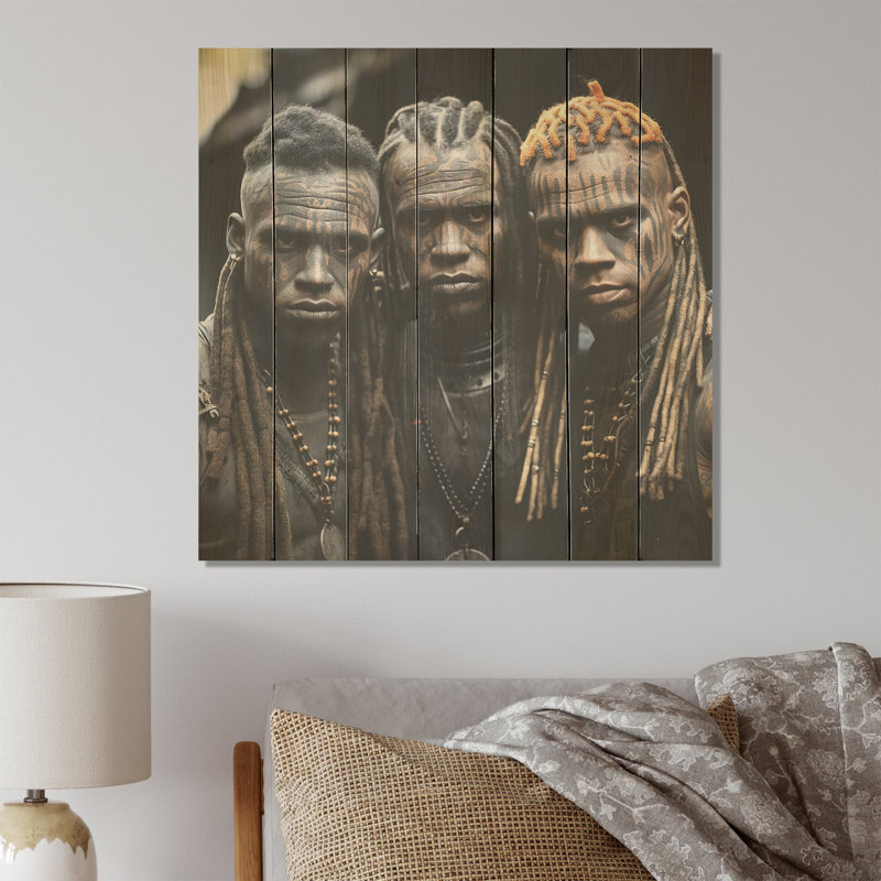 African Warrior Tribal Essence II - Tribal africain sur bois, H 25 po x l 25 po
