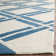 Tapis géométrique crocheté à la main ivoire / bleu Ardi