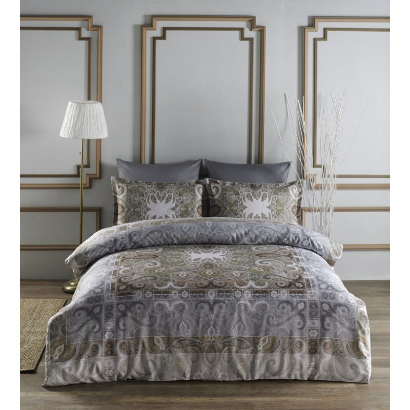 Stavoren Cotton Damask Duvet Cover Set with Pillowcases Included