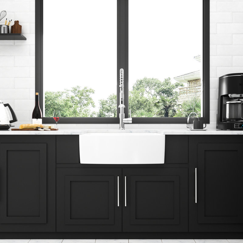 Évier en céramique blanche avec cuve simple à tablier arqué 24 po pour un espace de cuisine de 24 po