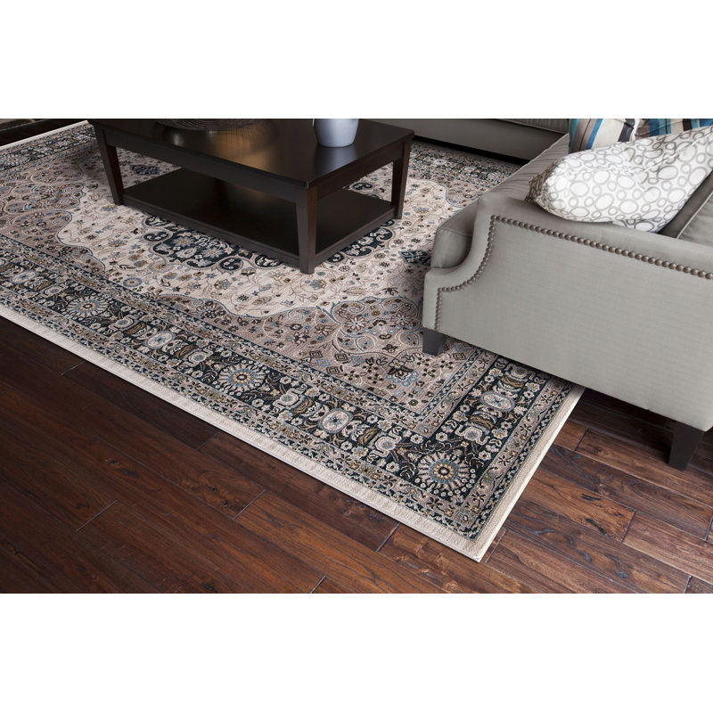 Medallion Ivory Area Rug, Rectangle 9' x 12'