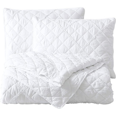 Diamond Ruffle Microfiber Quilt Set