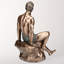 Figurine de 8,46 pouces de hauteur en bronze coulé à froid tatoué assis sur Rock Beach