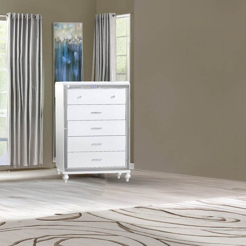 Denard Chest, White