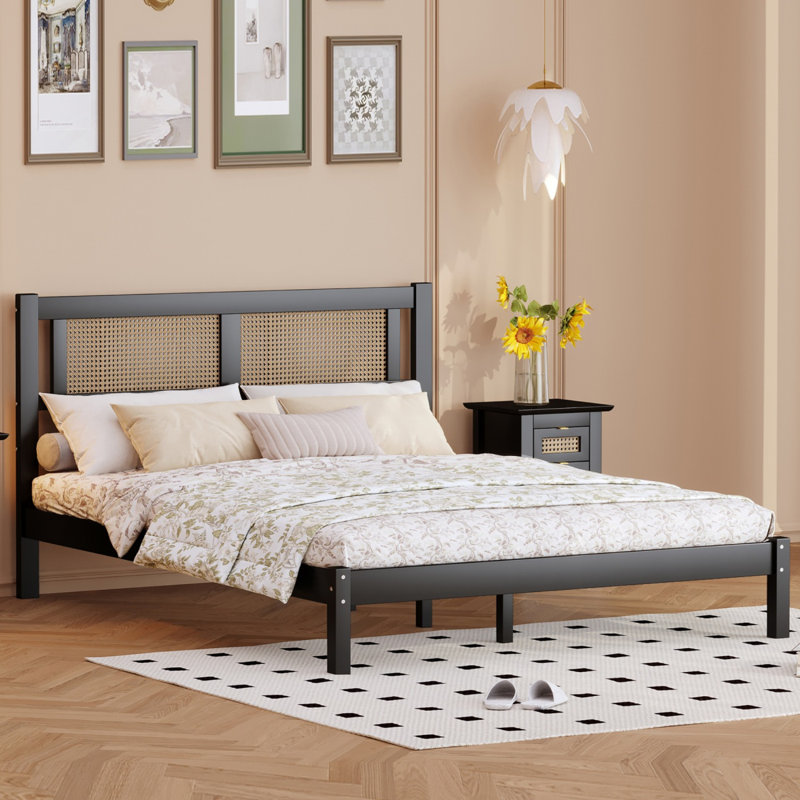 Lit plateforme double en bois avec tête de lit en rotin naturel, élégance exquise et charme minimaliste pour la chambre à coucher, noir