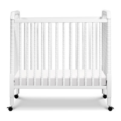 Jenny Lind 3-In-1 Convertible Mini Crib