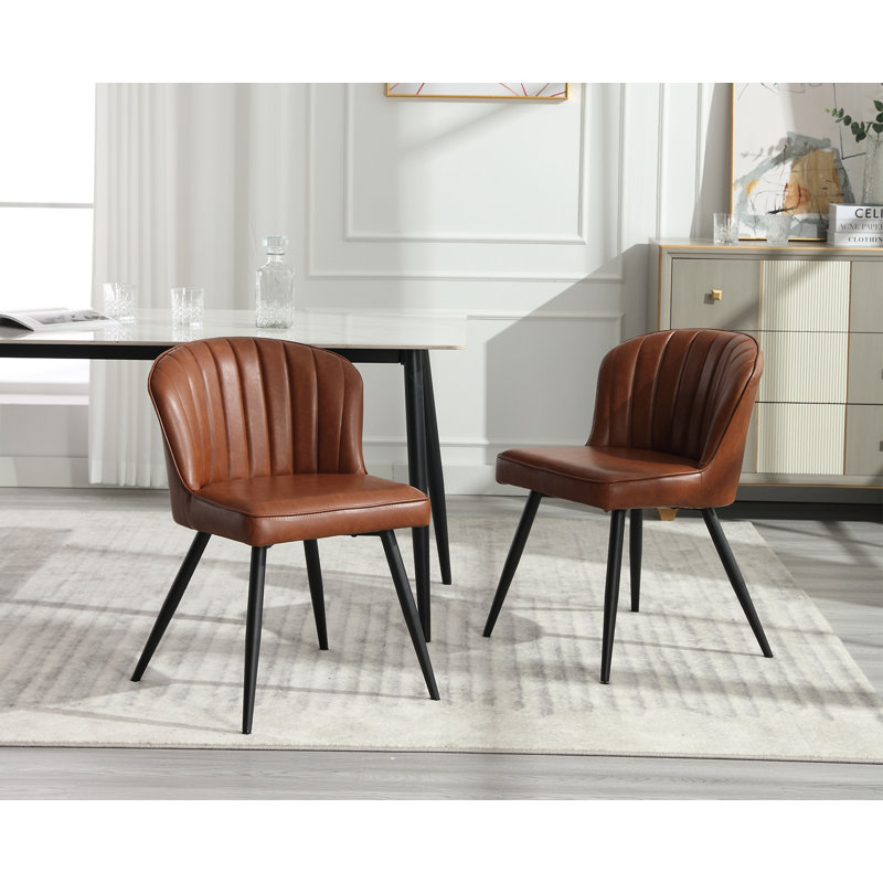 Chaise Kayani, Brun