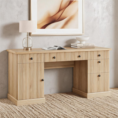 Bureau de direction moderne cannelé 60 po avec station de charge - Bureau d'ordinateur en bois avec classeur et tiroirs - Bureau à domicile ou salle d'étude