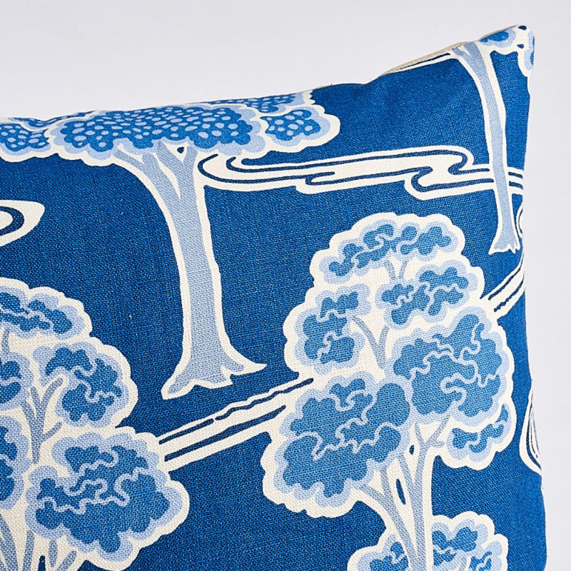 Coussin Tree River