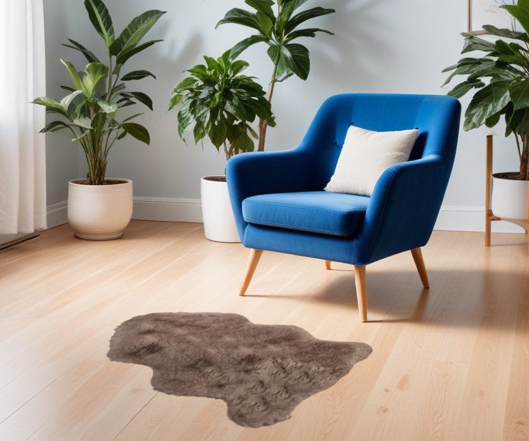 Tapis en peau mouton taupe area Ariah