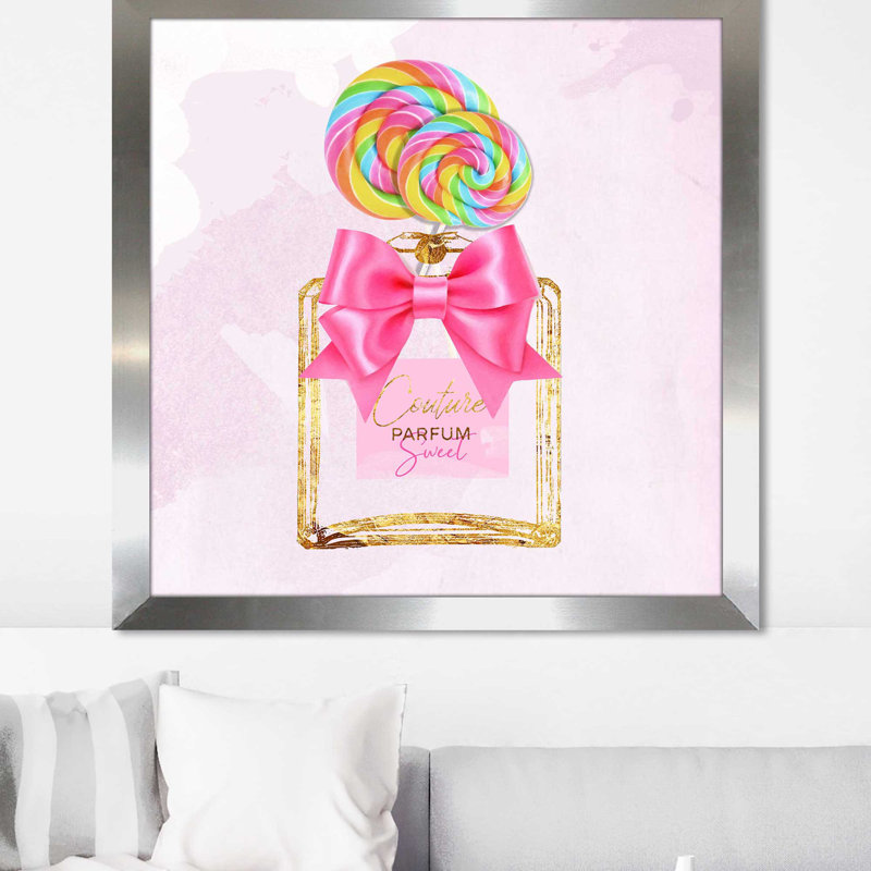 Sweet Perfume (Square) par By Jodi - impression, Encadrement argenté, H 37,5 po x l 37,5 po x P 1 po