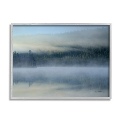 «Foggy Mountain Lake Scenery» par Alan Majchrowicz - impression