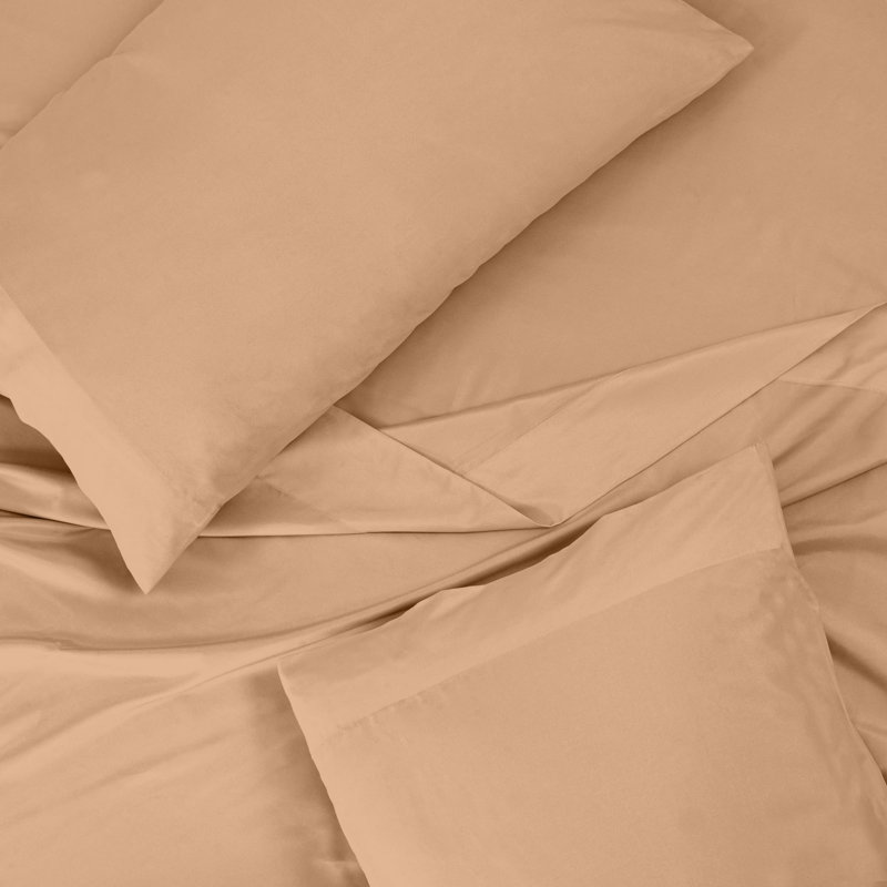Royale Linens 300 Thread Count 100% Long Staple Combed Cotton Sheet Set - 4 Piece Bed Sheets - 1 Fitted, 1 Flat & 2 Pillow cases - Soft Cool & Crisp Sheet Set