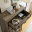 Grande commode de chambre moderne à six tiroirs avec sécurité anti-surmatelas, assemblage sans effort, rangement spacieux et touche médiévale distinctive