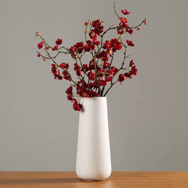 Ceramic / Porcelain Table Vase, White
