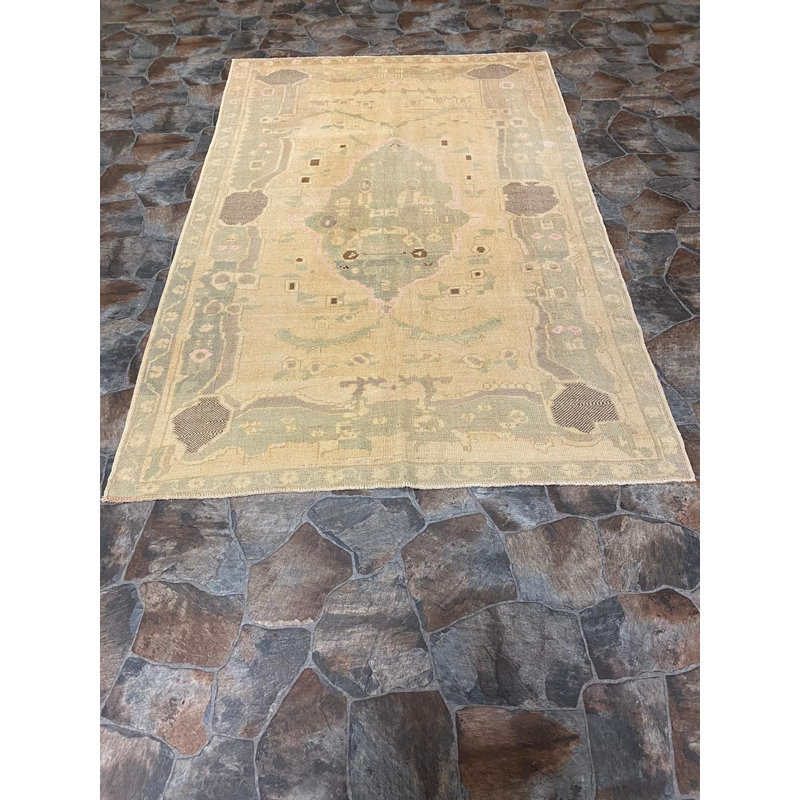 Tapis 5 pi x 8 pi Anatolian