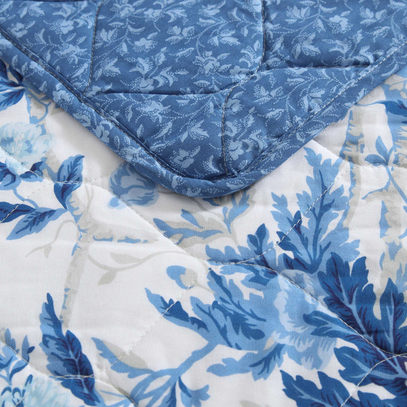 Blue Cotton Twin Reversible Quilt Set with Sham