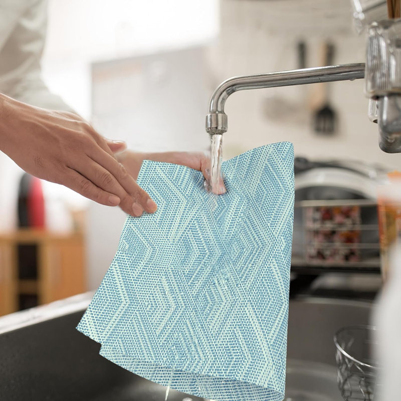 Rhombus Pattern Wedge Shaped Placemats Set Of 4, Waterproof Wipeable PVC Place Mats For Round Table, Vinyl Woven Table Mats, Blue