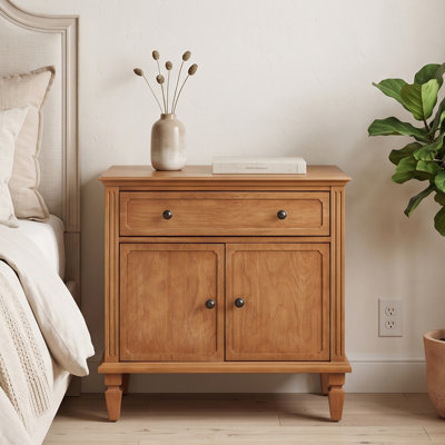 Table de chevet de style champêtre avec station de recharge, table de chevet en bois avec tiroir et armoire de rangement à double porte