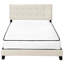 Confortable grand lit tapissier beige pour une bonne nuit de sommeil Chambre à coucher en lin avec tête de lit et lattes rembourrées