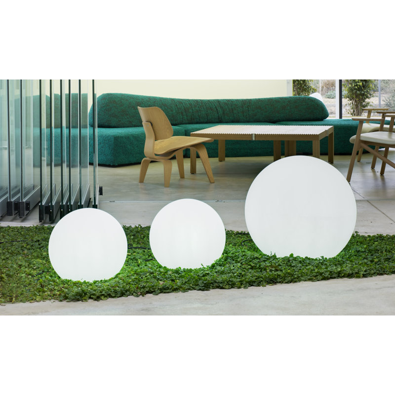 Lampe sur pied d'extérieur à brancher Ballia, H 18 po x l 20 po x P 20 po