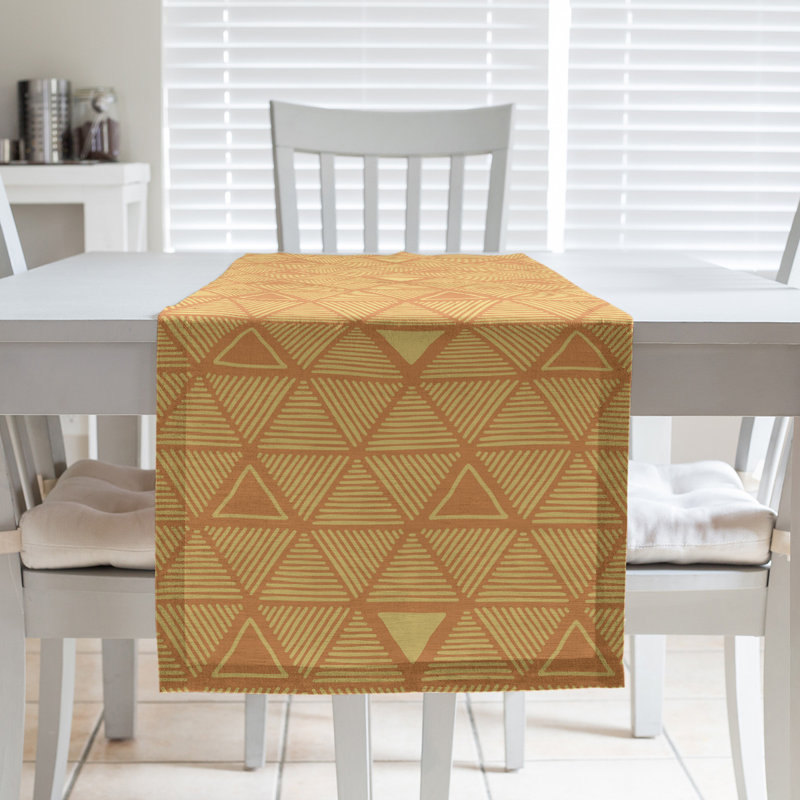 Chemin de table à triangles dessinés à la main Classic, Orange clair / jaune, 16 po x 72 po