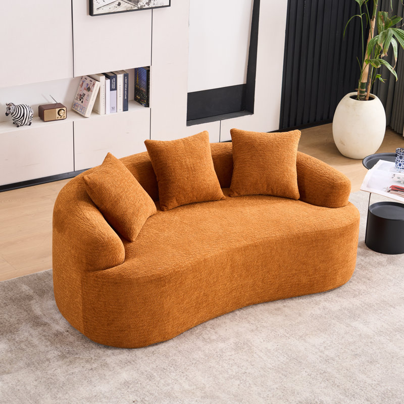 Causeuse incurvée de 65 po, options multicolores, canapé compact en chenille sans assemblage avec 3 coussins décoratifs, éponge à compression complète 30D et support à ressorts, capacité de 300 lb pour les petits espaces / appartements