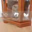 Vitrine de coin en chêne avec éclairage-761421996