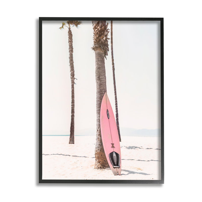 Planche de surf rose sur la côte par Sissi et Seb, Giclée encadrée noir minuit, H 14 po x l 11 po x P 1,5 po