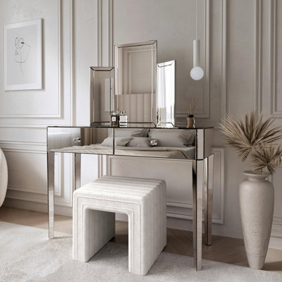 Dressing Table with Mirror